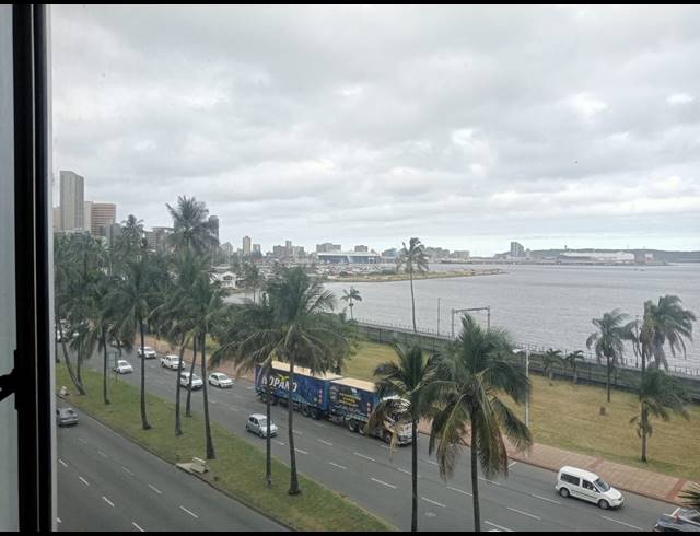 2 BEDROOM FLAT RENTED IN DURBAN CENTRAL